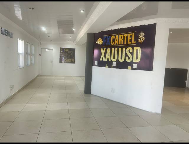 3,501M² BUSINESS TO LET IN MONDEOR